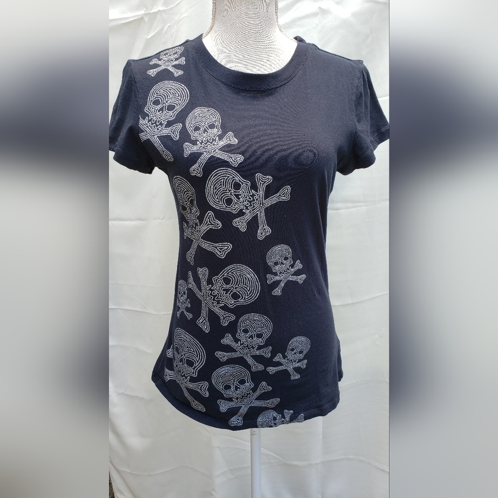 Piper & Blue Black Fitted Graphic Tee Size XL